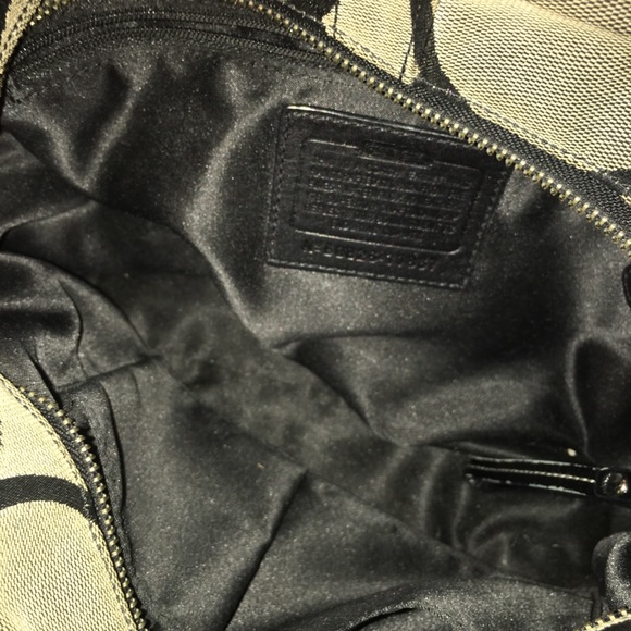 💯Authentic Coach ❤️ Signature Shoulder Bag - Picture 4 of 8